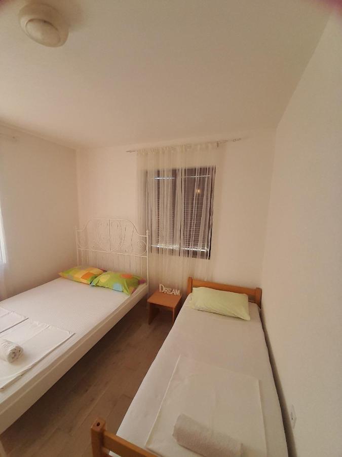 Apartments Nikovic Risan Exterior foto